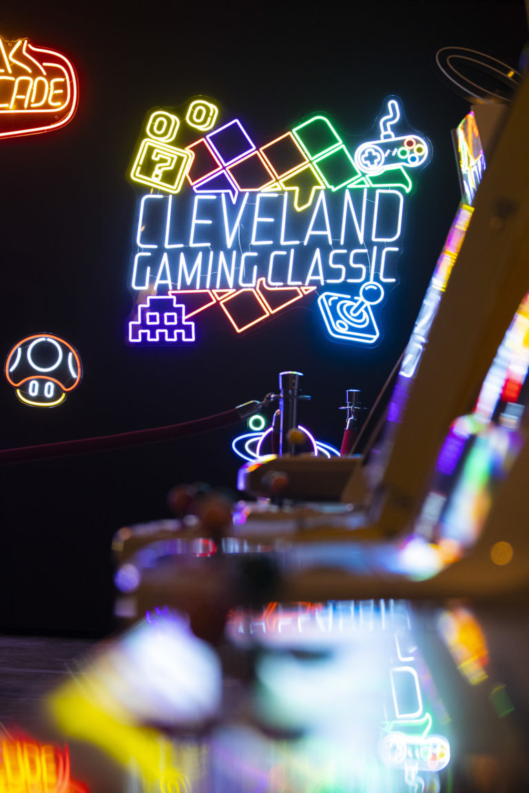 neon-light-retro-arcade-games